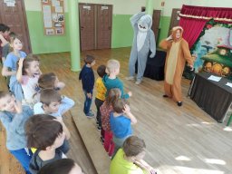 TEATR PROFILAKTYCZNY – MAGICZNA SCENA